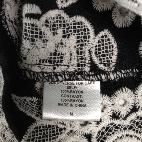 Bobeau black dolman embroidered top d41 - Picture 7 of 8